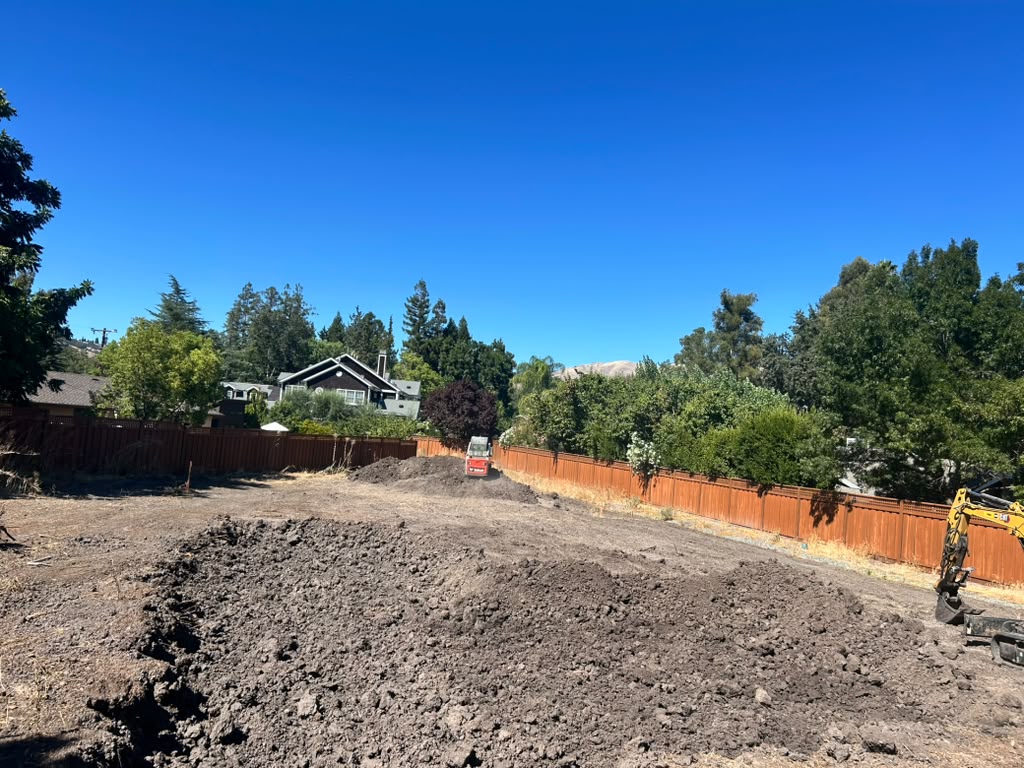 Lot Grading with Bobcat & Excavator